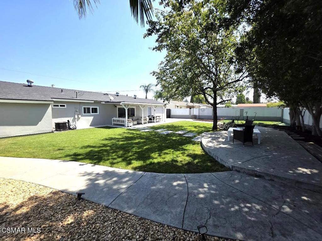 1748 Ahart Street Simi Valley, CA 93065 - Photo 24 of 26