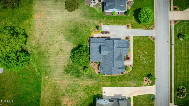 $717,000 | 145 Grande Harbor Way, Blountville, TN 37617