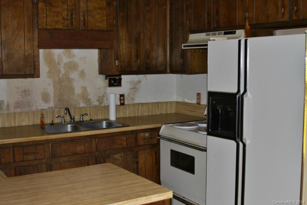 1417 Burrell Road Clover, SC 29710 - Photo 4 of 10 Gallery Image 4