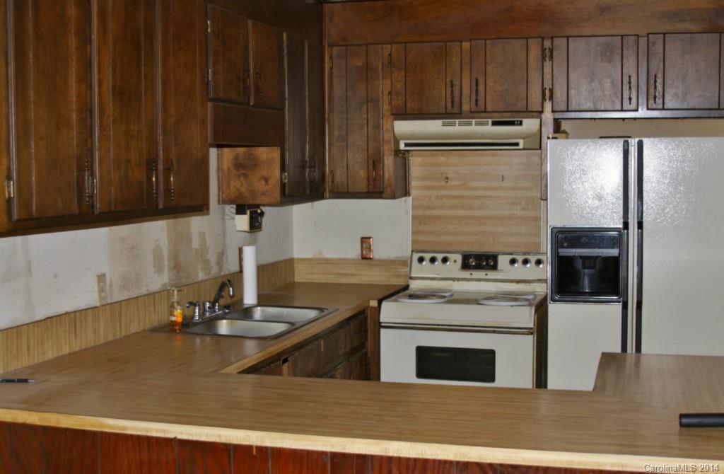 1417 Burrell Road Clover, SC 29710 - Photo 5 of 10 Gallery Image 5