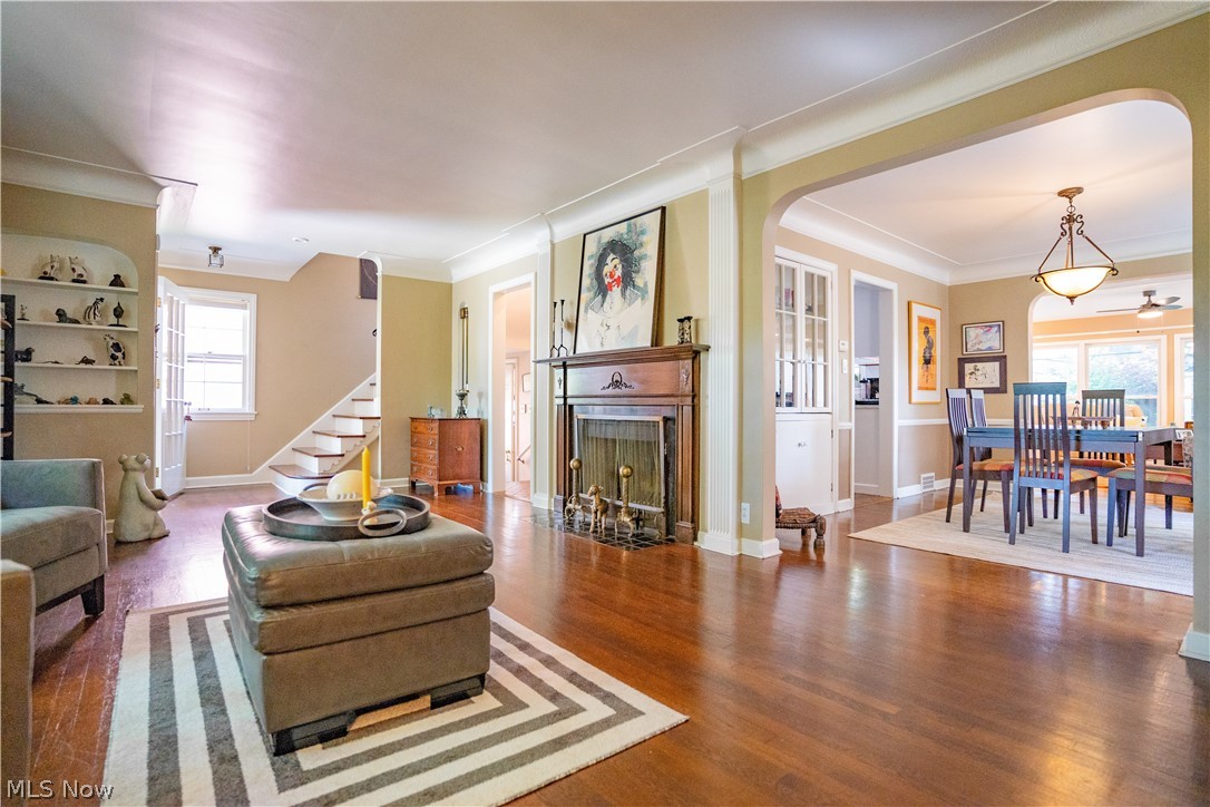 2387 Saybrook Road Cleveland, OH 44118 - Photo 12 of 33