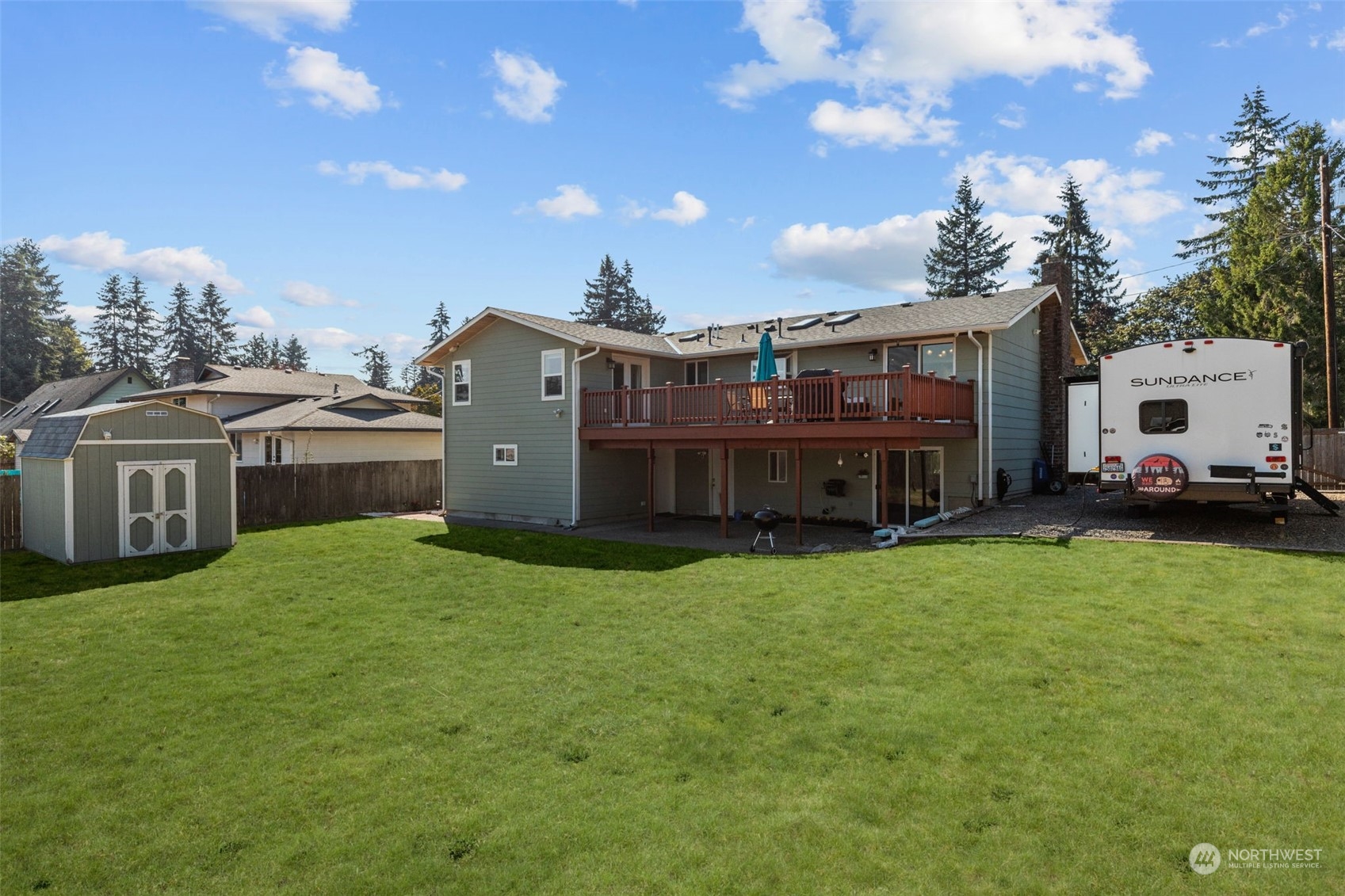 10823 23rd Drive Southeast Everett, WA 98208 - Photo 35 of 39 a view of a house with backyard and garden