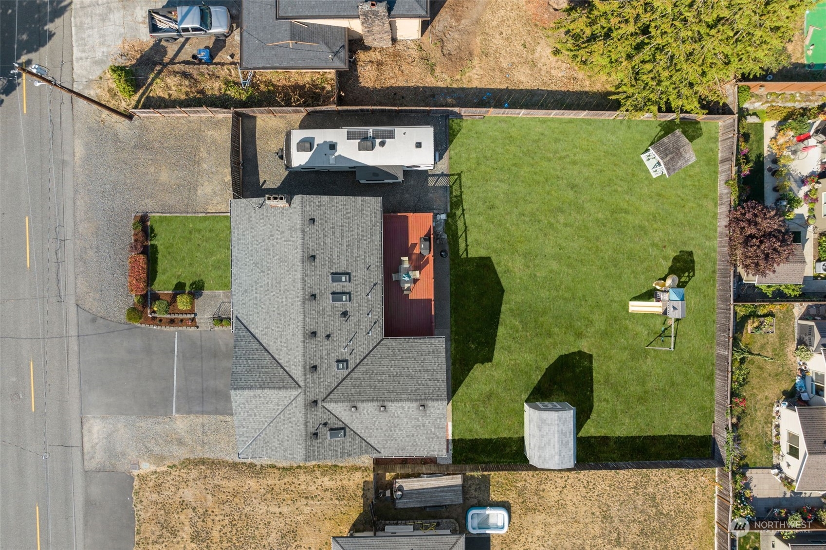 10823 23rd Drive Southeast Everett, WA 98208 - Photo 37 of 39 an aerial view of a houses with outdoor space