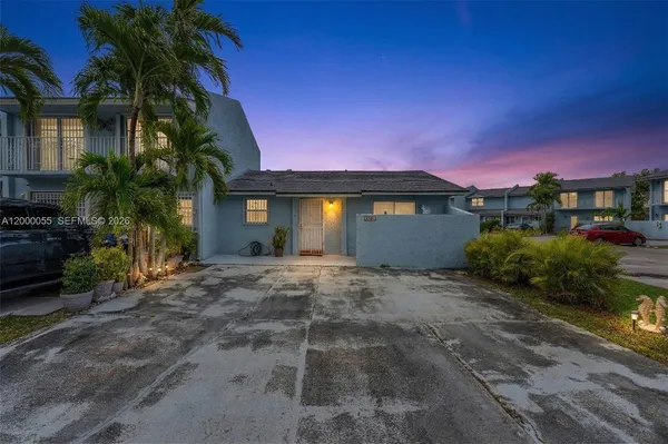 $350,000 | 3868 Southwest 107th Avenue, Unit 511, Miami, FL 33165