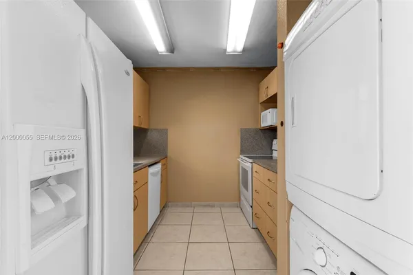 $350,000 | 3868 Southwest 107th Avenue, Unit 511, Miami, FL 33165