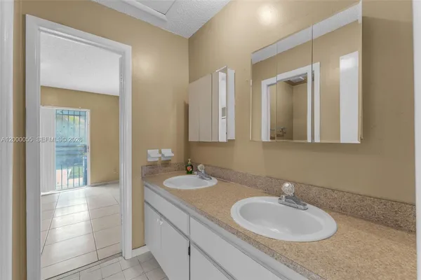 $350,000 | 3868 Southwest 107th Avenue, Unit 511, Miami, FL 33165