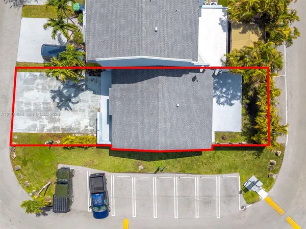 $350,000 | 3868 Southwest 107th Avenue, Unit 511, Miami, FL 33165