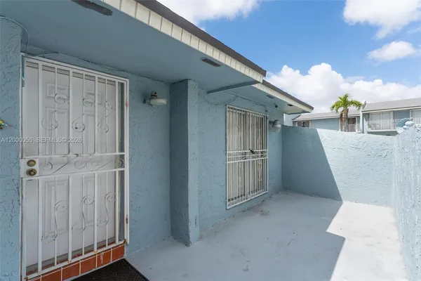 $350,000 | 3868 Southwest 107th Avenue, Unit 511, Miami, FL 33165