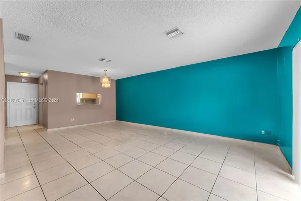 $350,000 | 3868 Southwest 107th Avenue, Unit 511, Miami, FL 33165