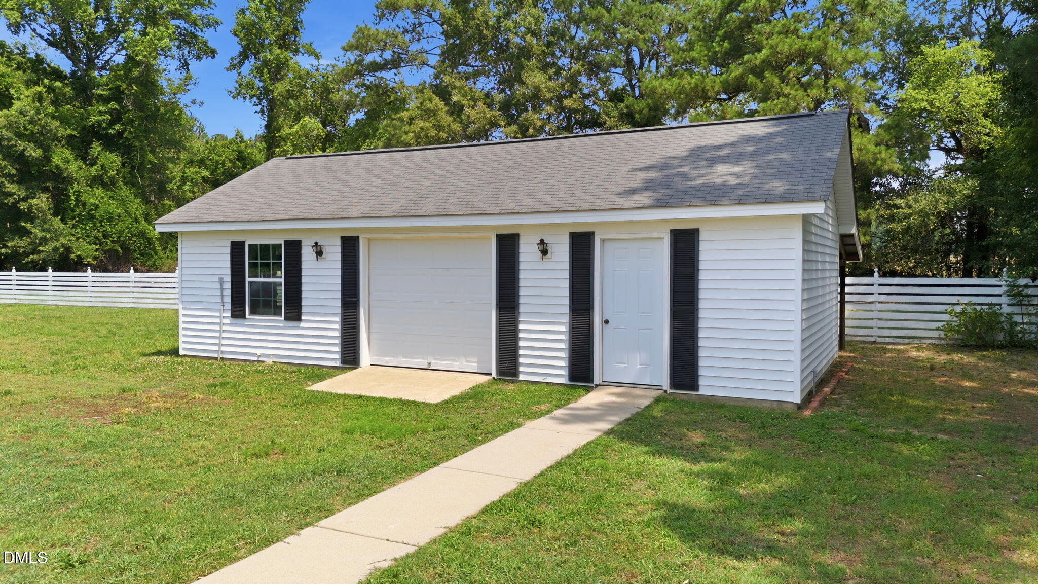 695 Old Rte 22 Kenly, NC 27542 - Photo 26 of 35