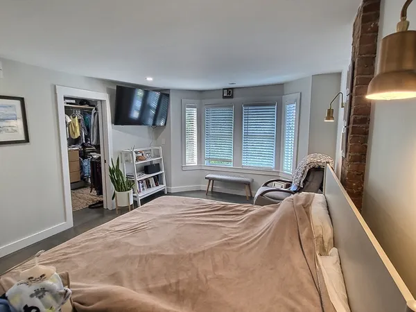 $9,500 | 54 Telegraph Street, Boston, MA 02127