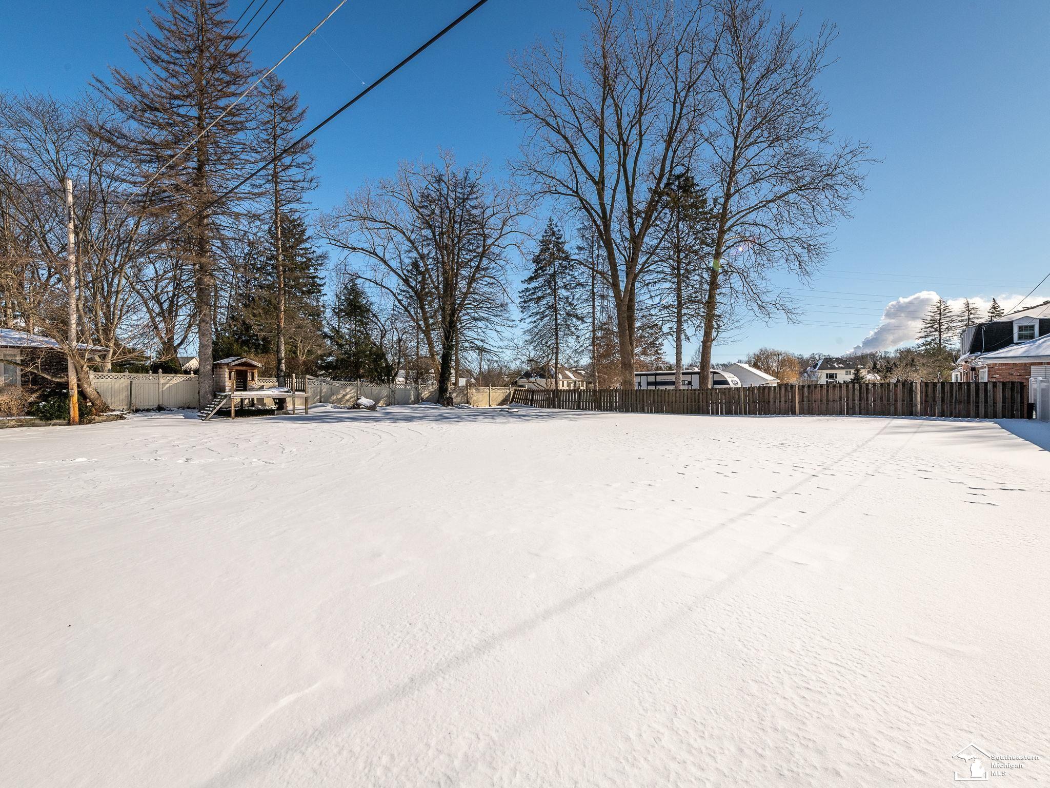 616 Cole Road Monroe, MI 48162 - Photo 36 of 43 50199219-456ea949-2d60-4bf8-b04d-90289bfa046a.JPG