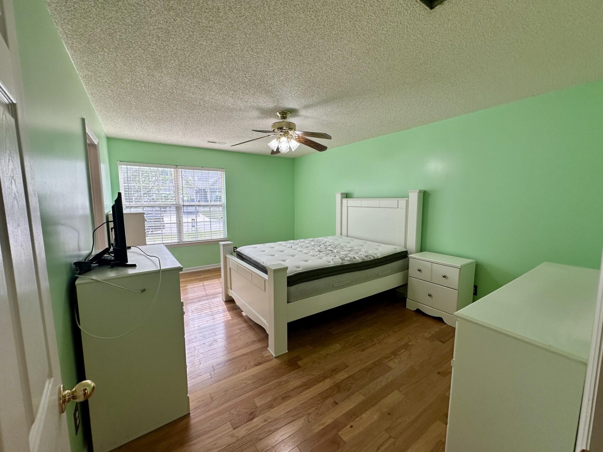 142 Paddock Way Summerville, SC 29486 - Photo 9 of 15