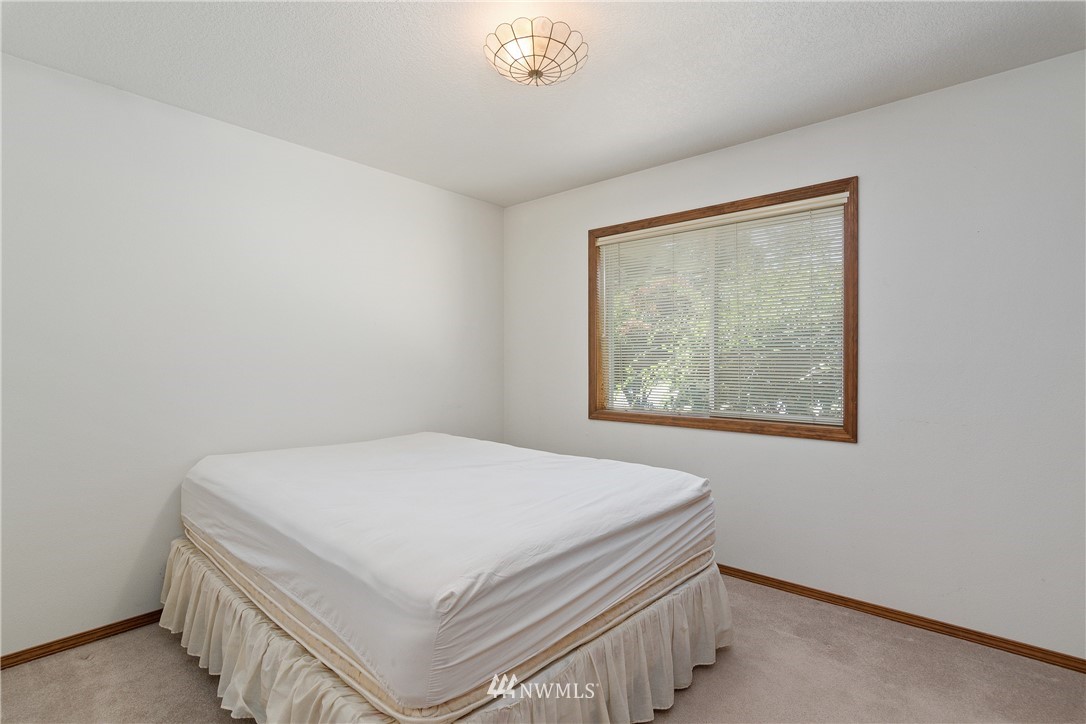 3200 Virginia Way Longview, WA 98632 - Photo 11 of 29 Gallery Image 11