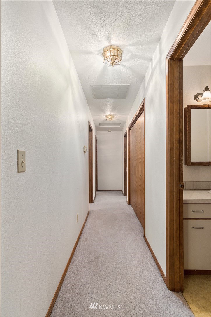 3200 Virginia Way Longview, WA 98632 - Photo 9 of 29 Gallery Image 9