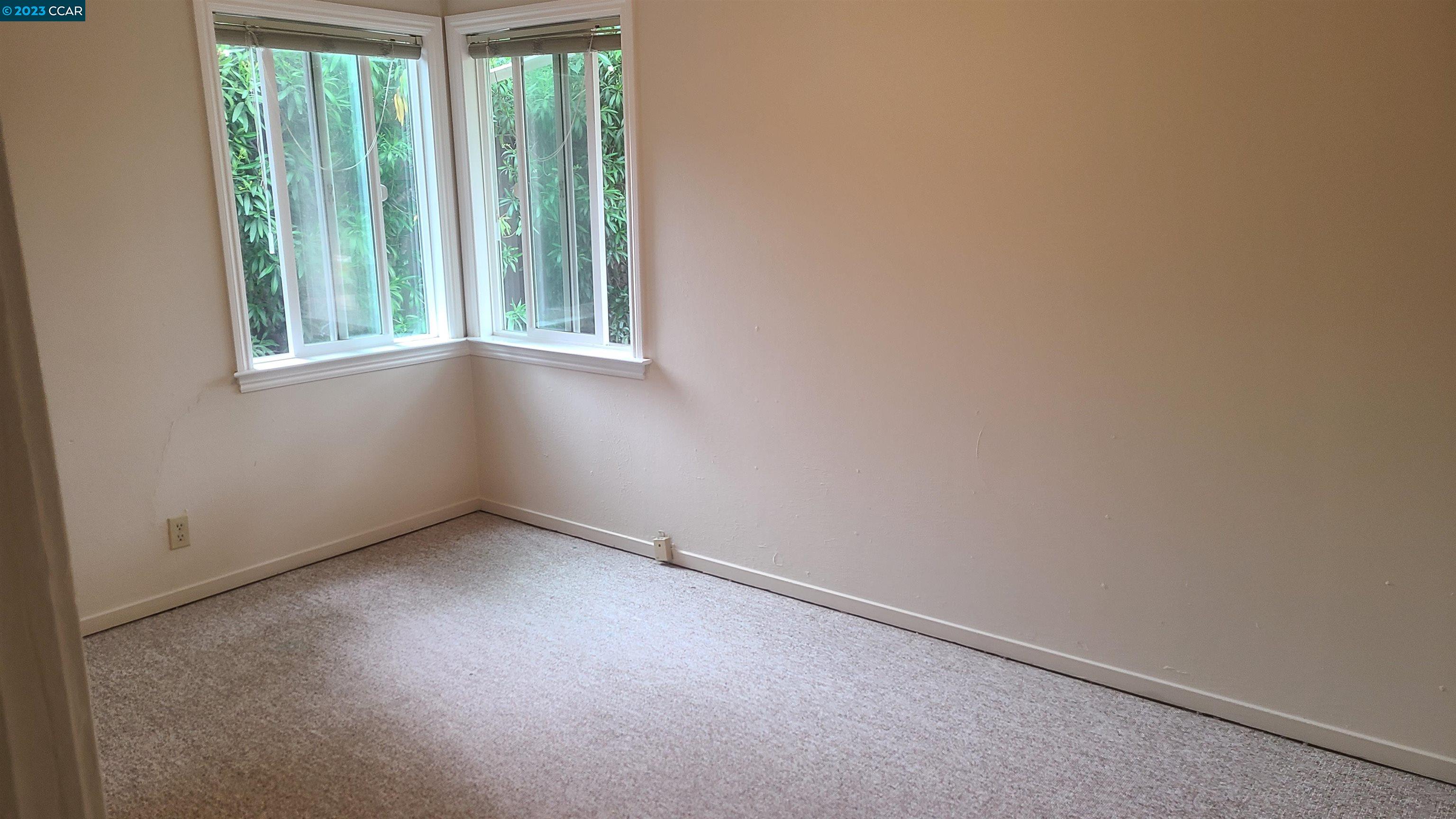 249 Evelyn Drive Pleasant Hill, CA 94523 - Photo 16 of 18 an empty room with a window