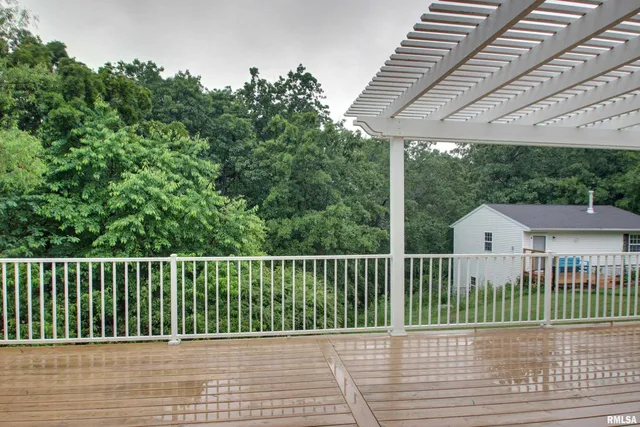 $522,500 | 900 Lucinda Lane, Quincy, IL 62305