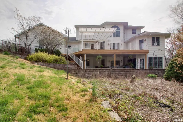 $522,500 | 900 Lucinda Lane, Quincy, IL 62305