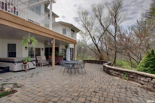 $522,500 | 900 Lucinda Lane, Quincy, IL 62305