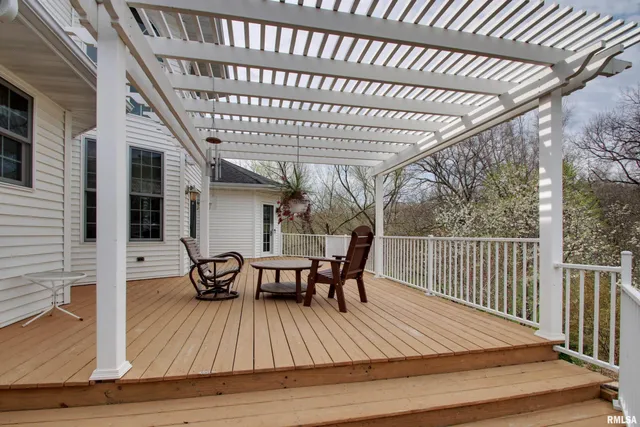 $522,500 | 900 Lucinda Lane, Quincy, IL 62305