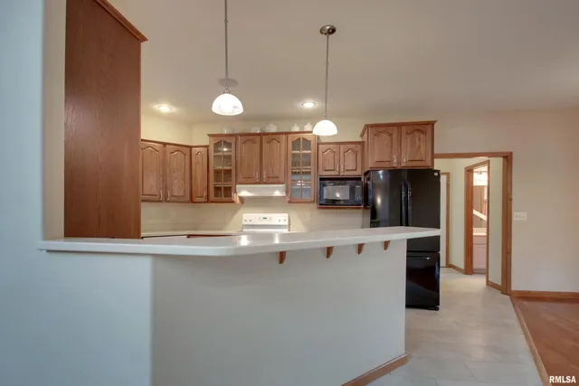 $522,500 | 900 Lucinda Lane, Quincy, IL 62305