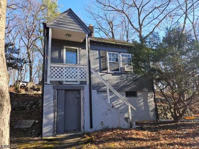 $219,000 | 3 Elm Street, Wanaque, NJ 07420