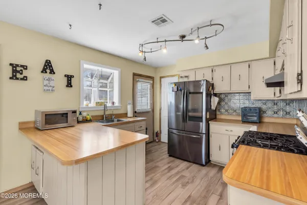 $485,000 | 417 Anchor Avenue, Beachwood, NJ 08722