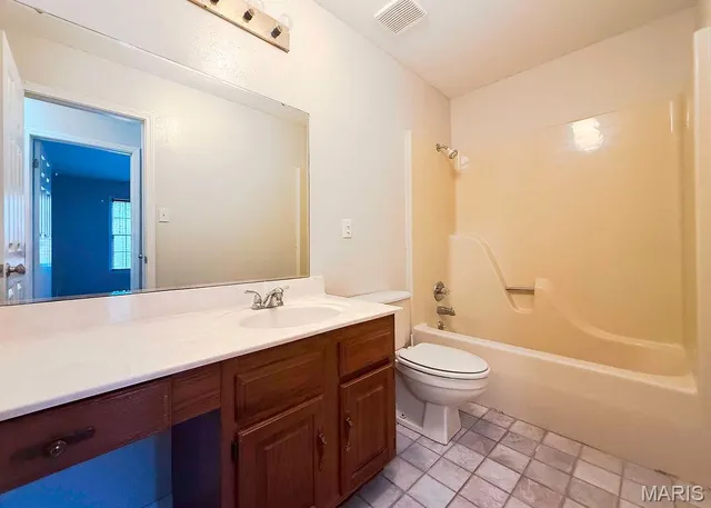 $310,000 | 1325 Melvin Drive, Festus, MO 63028