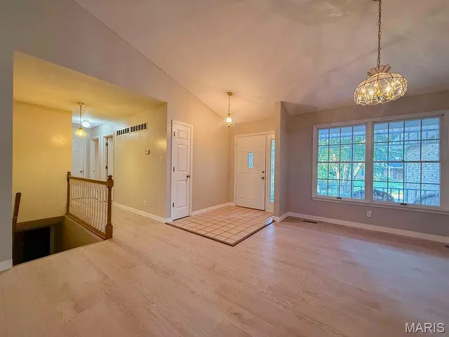 $310,000 | 1325 Melvin Drive, Festus, MO 63028