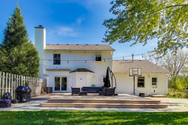 $519,000 | 402 Hankes Road, Sugar Grove, IL 60554