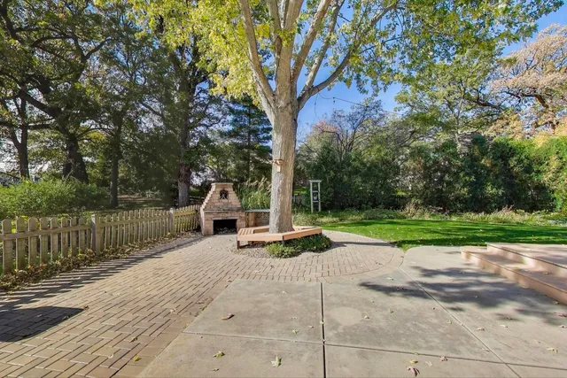 $519,000 | 402 Hankes Road, Sugar Grove, IL 60554