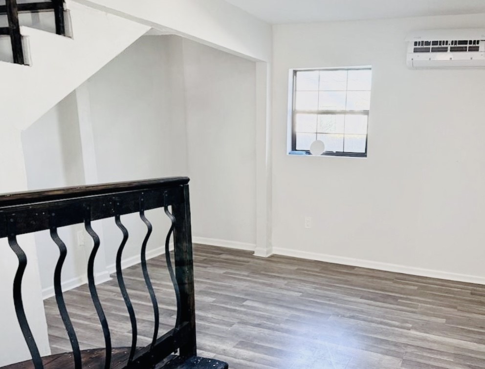 3512 Castor Street Houston, TX 77022 - Photo 6 of 12