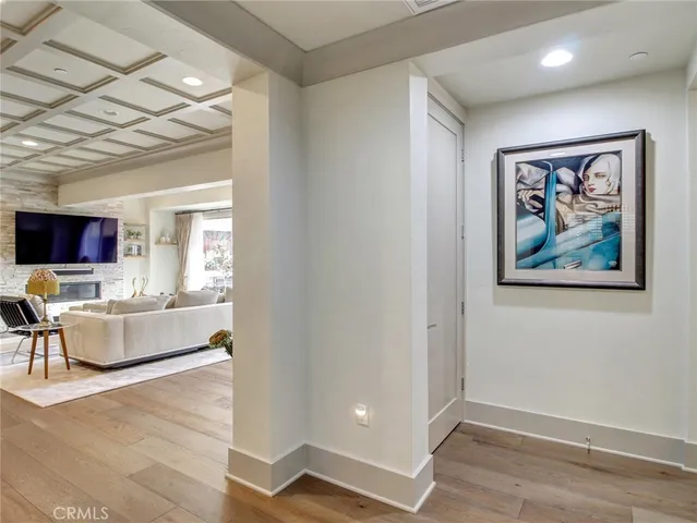 $3,100,000 | 112 South Orange Grove Boulevard, Unit 109, Pasadena, CA 91105