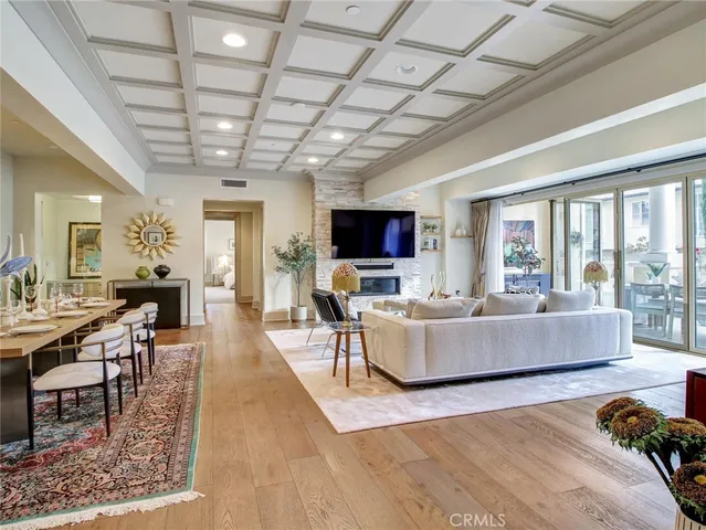 $3,100,000 | 112 South Orange Grove Boulevard, Unit 109, Pasadena, CA 91105