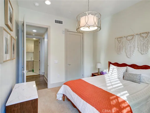 $3,100,000 | 112 South Orange Grove Boulevard, Unit 109, Pasadena, CA 91105