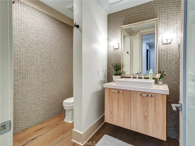 $3,100,000 | 112 South Orange Grove Boulevard, Unit 109, Pasadena, CA 91105