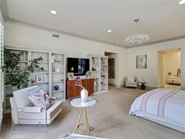 $3,100,000 | 112 South Orange Grove Boulevard, Unit 109, Pasadena, CA 91105