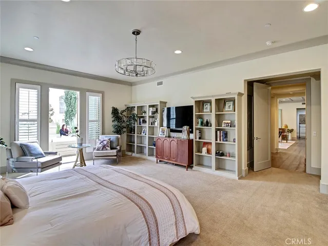 $3,100,000 | 112 South Orange Grove Boulevard, Unit 109, Pasadena, CA 91105