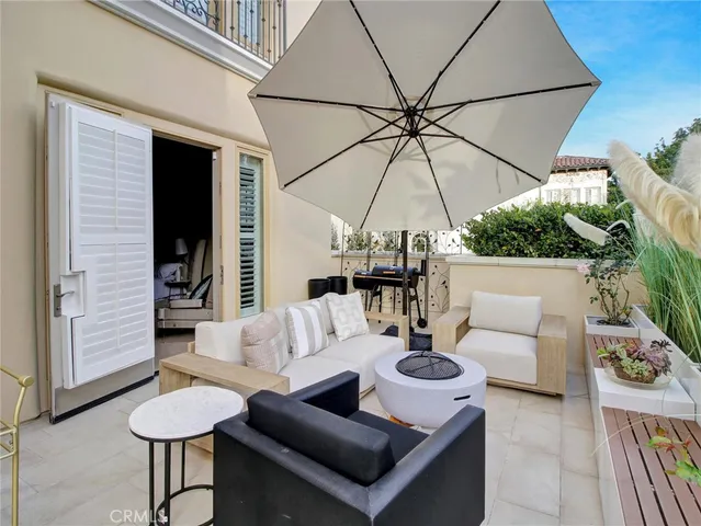 $3,100,000 | 112 South Orange Grove Boulevard, Unit 109, Pasadena, CA 91105