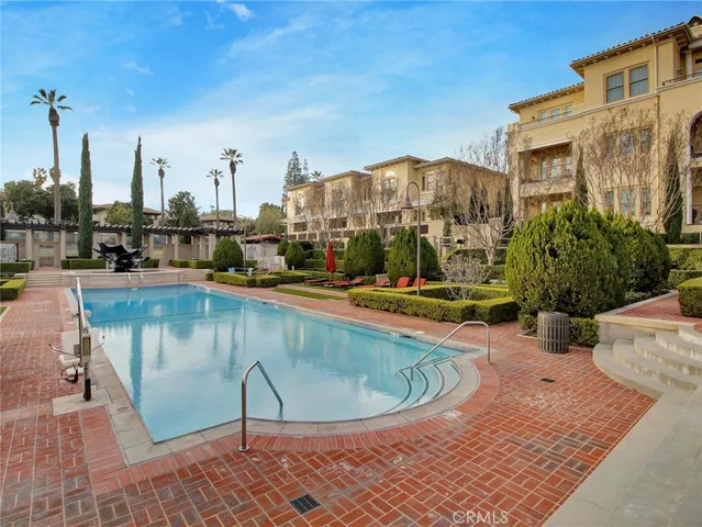 $3,100,000 | 112 South Orange Grove Boulevard, Unit 109, Pasadena, CA 91105
