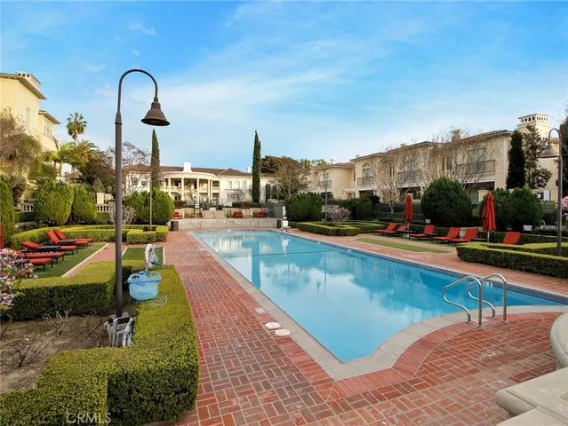 $3,100,000 | 112 South Orange Grove Boulevard, Unit 109, Pasadena, CA 91105