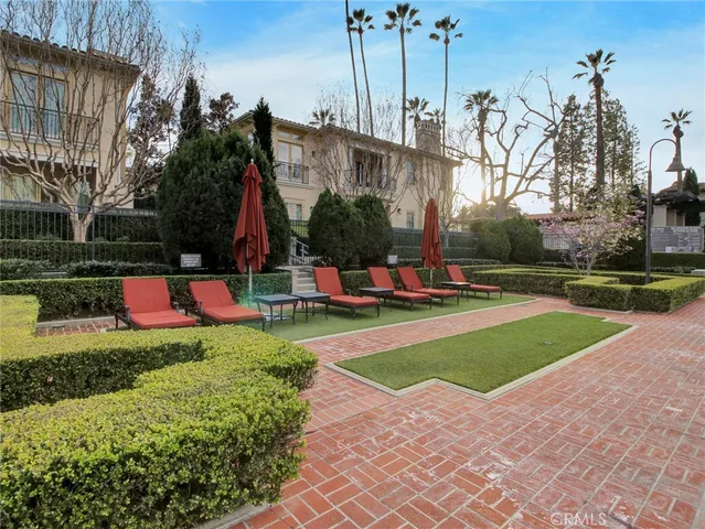 $3,100,000 | 112 South Orange Grove Boulevard, Unit 109, Pasadena, CA 91105