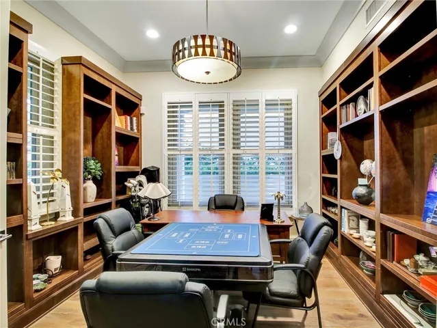 $3,100,000 | 112 South Orange Grove Boulevard, Unit 109, Pasadena, CA 91105