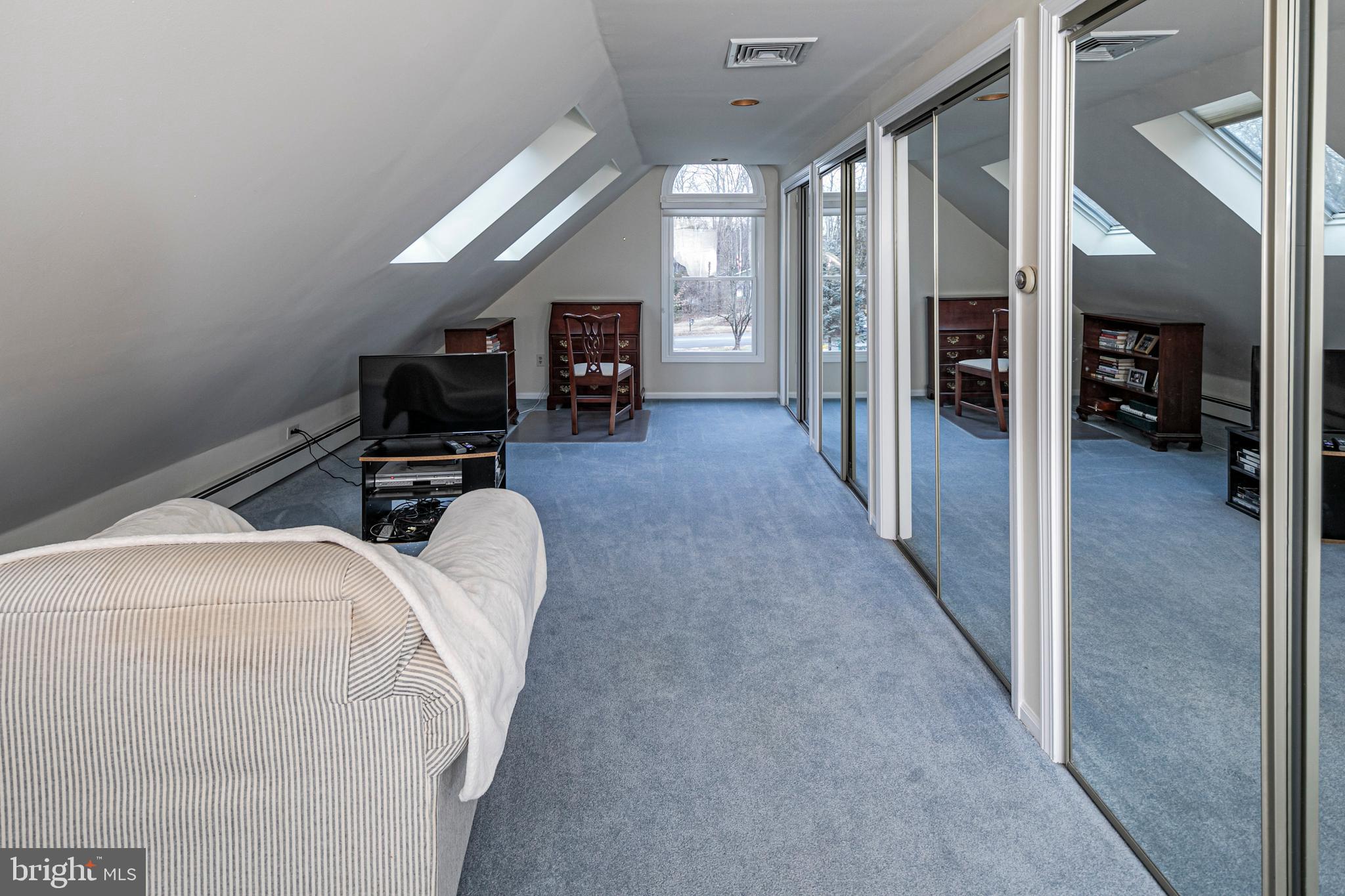 6 Nelson Ridge Road Princeton, NJ 08540 - Photo 29 of 41 a view of a hallway with furniture