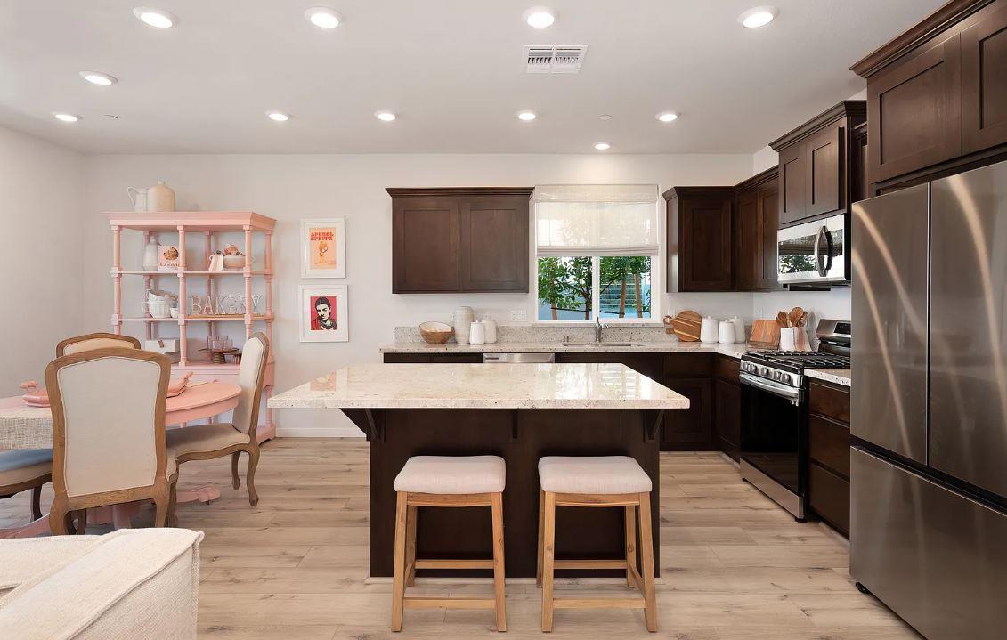 2432 Longmire Loop Roseville, CA 95747 - Photo 4 of 4