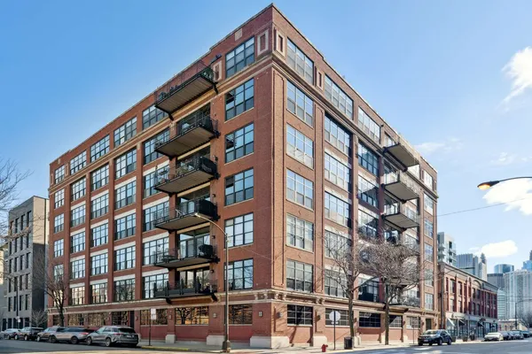 $1,050,000 | 850 West Adams Street, Unit 4B, Chicago, IL 60607