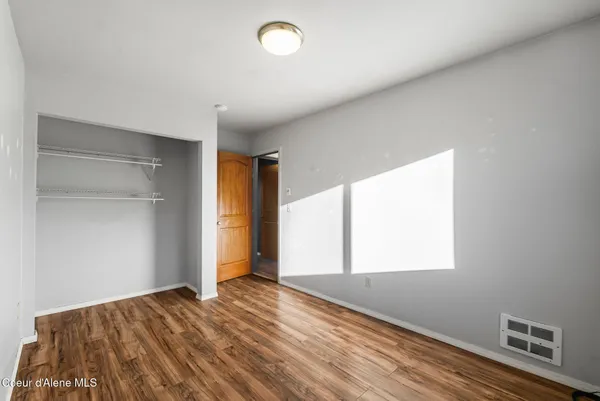 $650,000 | 526 Mountain View Road, Clark Fork, ID 83811