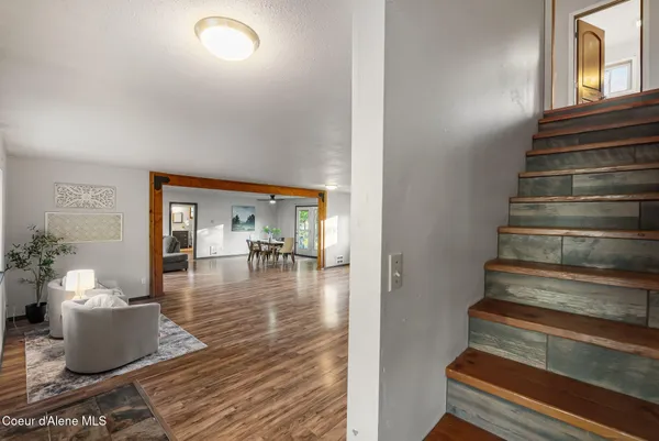 $650,000 | 526 Mountain View Road, Clark Fork, ID 83811