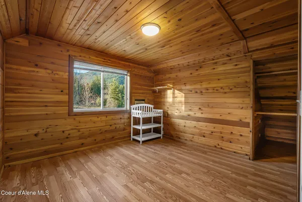 $650,000 | 526 Mountain View Road, Clark Fork, ID 83811