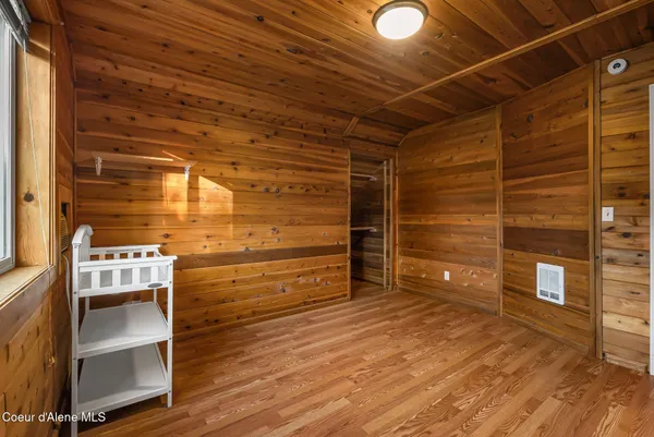 $650,000 | 526 Mountain View Road, Clark Fork, ID 83811